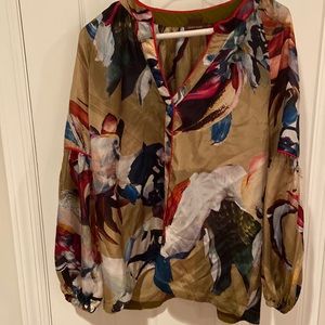 Beautiful blouse 100% silk